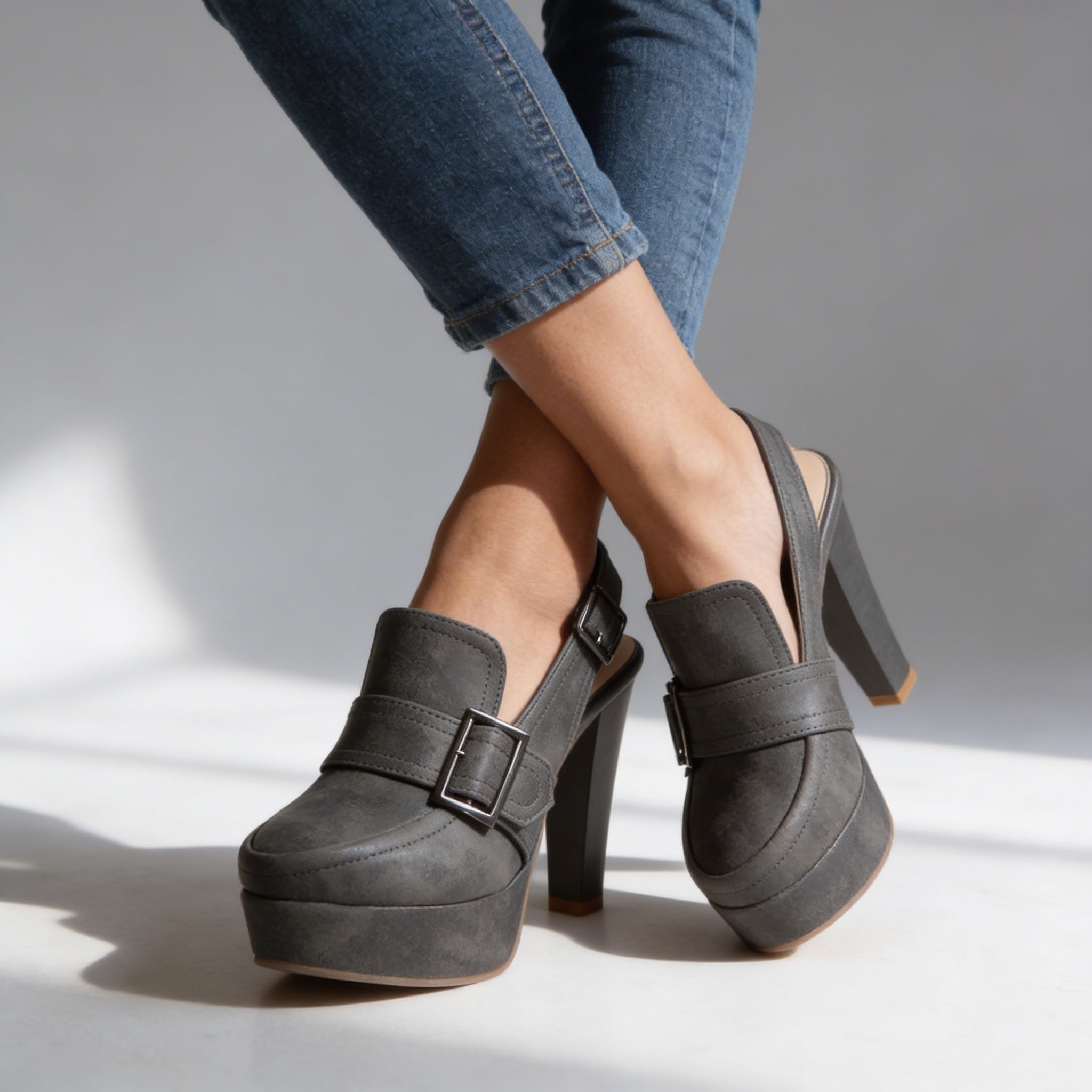 Women's Sleek Platform Block Heel Slingback Dress Shoes