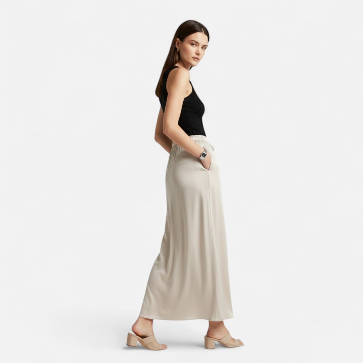 Women’s High-Waist Maxi Skirt with Fluid Silhouette and Elegant Draped Finish