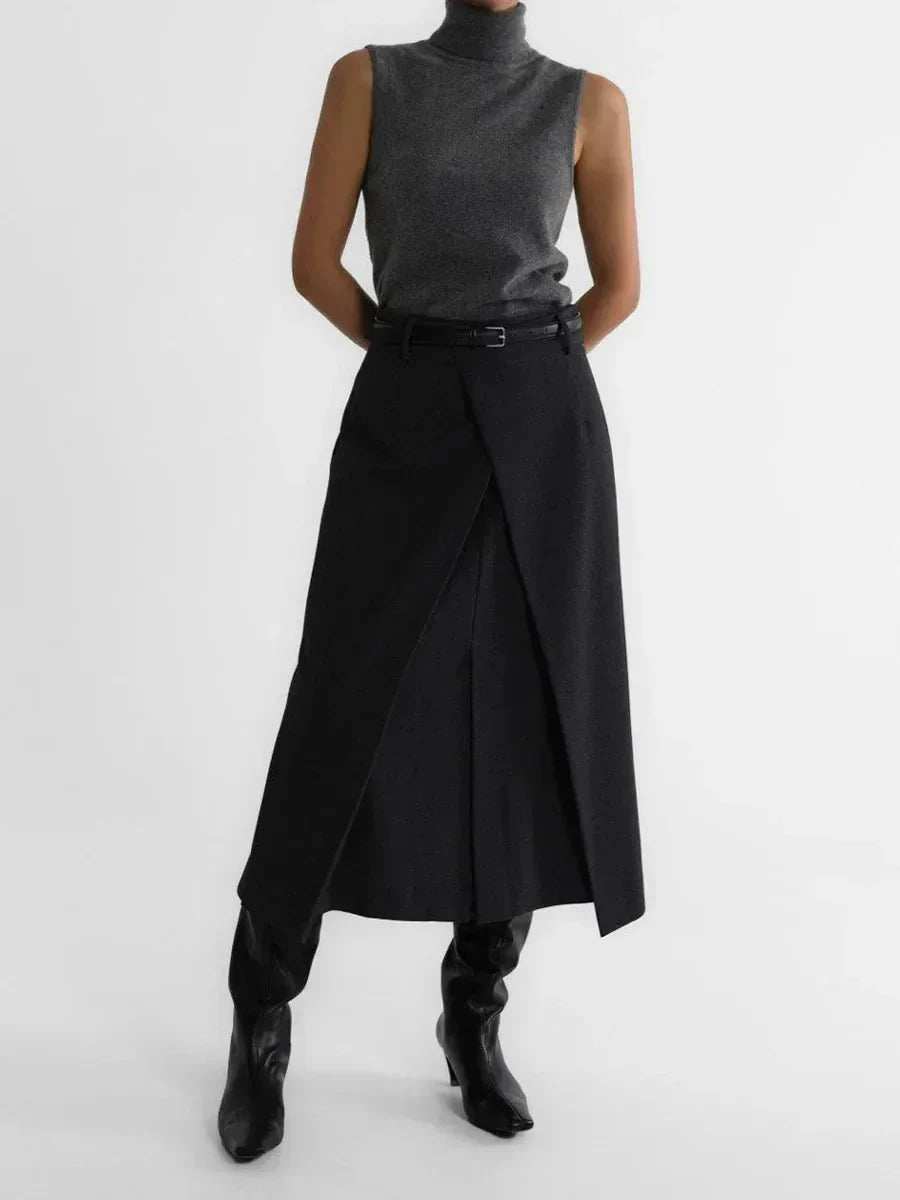 Women’s Sleeveless High-Neck Knit Top – Minimal Tailored Fit